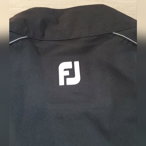 🆕New🆕 Black & White Sporty Windbreaker FJ Jacket - Picture 6 of 9